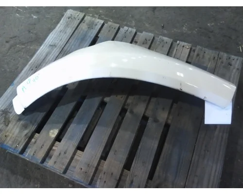 PETERBILT 579 FENDER EXTENSION