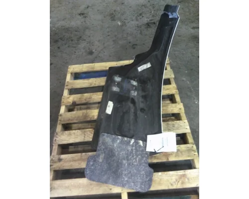 PETERBILT 579 FENDER EXTENSION