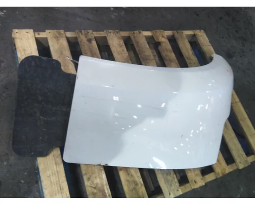PETERBILT 579 FENDER EXTENSION