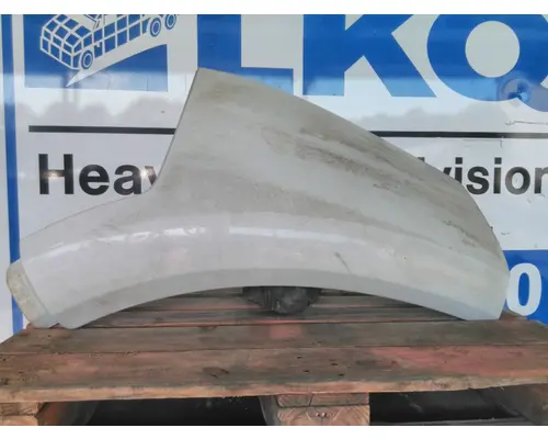 PETERBILT 579 FENDER EXTENSION