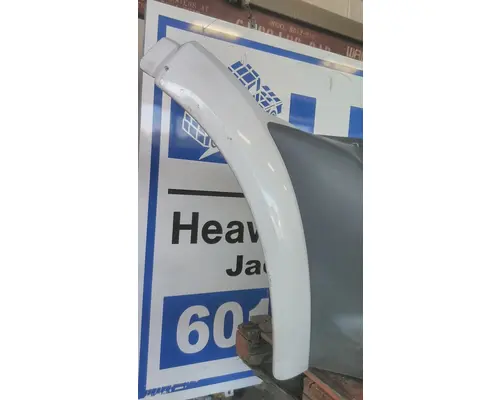PETERBILT 579 FENDER EXTENSION