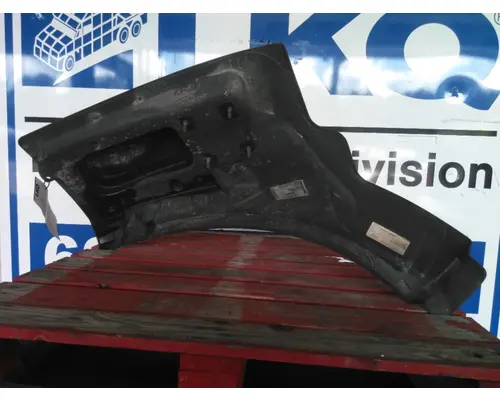 PETERBILT 579 FENDER EXTENSION