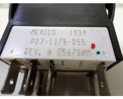 PETERBILT 579 FIFTH WHEEL SLIDE SWITCH