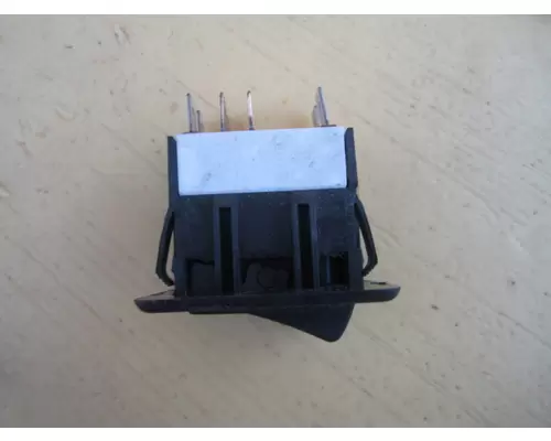 PETERBILT 579 FIFTH WHEEL SLIDE SWITCH