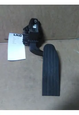 PETERBILT 579 FOOT PEDAL