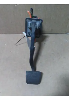 PETERBILT 579 FOOT PEDAL