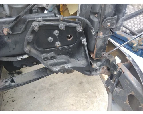 PETERBILT 579 FRAME HORN