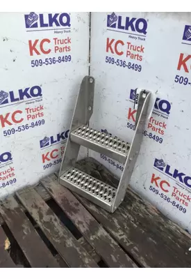 PETERBILT 579 FRAME STEP