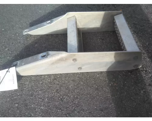 PETERBILT 579 FRAME STEP