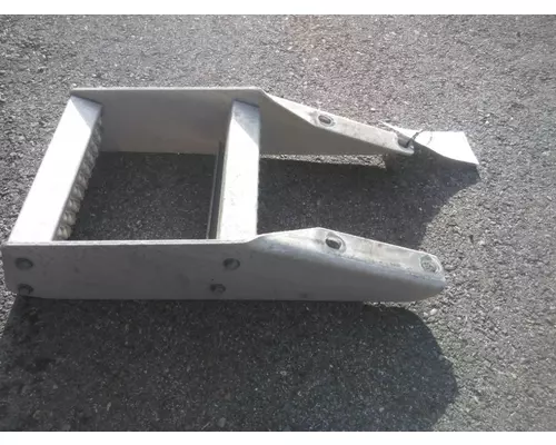 PETERBILT 579 FRAME STEP