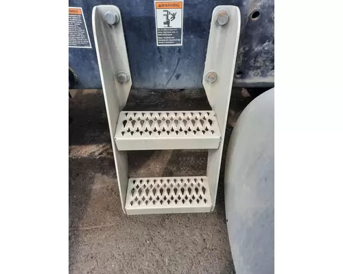 PETERBILT 579 FRAME STEP