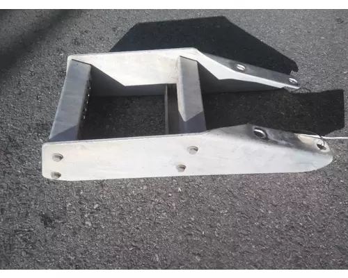 PETERBILT 579 FRAME STEP