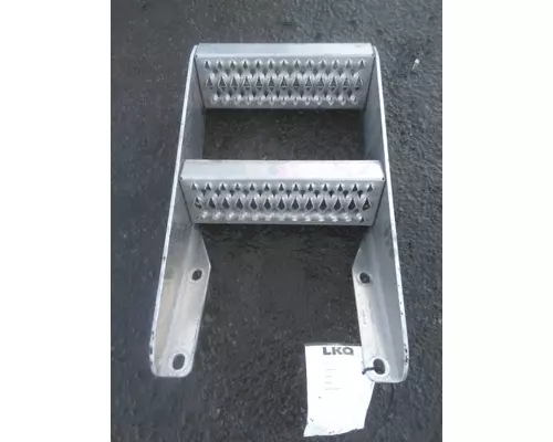 PETERBILT 579 FRAME STEP