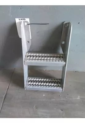PETERBILT 579 FRAME STEP