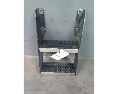 PETERBILT 579 FRAME STEP