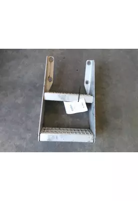 PETERBILT 579 FRAME STEP