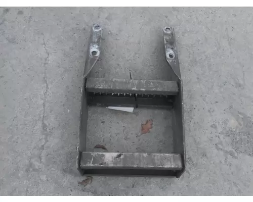 PETERBILT 579 FRAME STEP