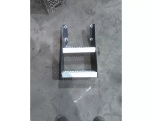 PETERBILT 579 FRAME STEP