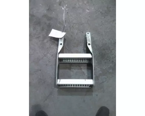 PETERBILT 579 FRAME STEP