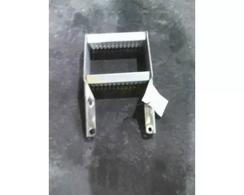 PETERBILT 579 FRAME STEP