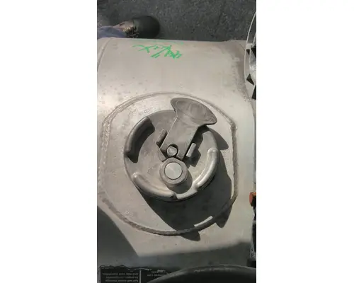 PETERBILT 579 FUEL FILLER NECKANTI-SIPHON