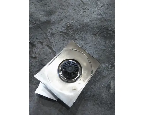PETERBILT 579 FUEL FILLER NECKANTI-SIPHON