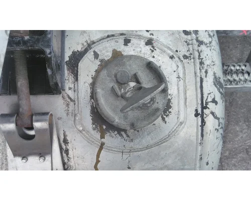 PETERBILT 579 FUEL FILLER NECK/ANTI-SIPHON