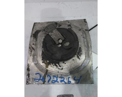 PETERBILT 579 FUEL FILLER NECKANTI-SIPHON