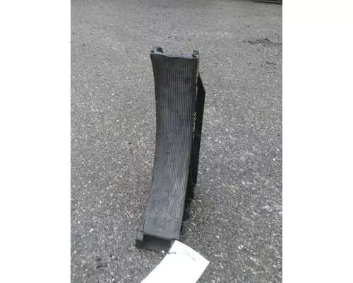 PETERBILT 579 FUEL TANK BRACKET