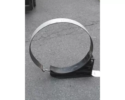 PETERBILT 579 FUEL TANK BRACKET
