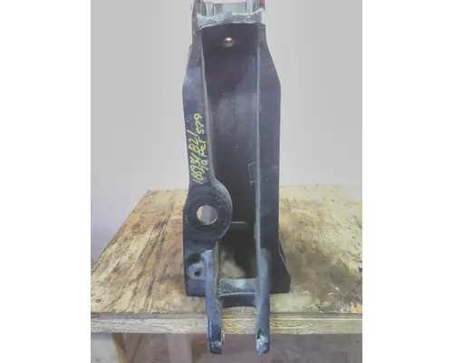 PETERBILT 579 FUEL TANK BRACKET