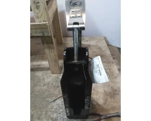 PETERBILT 579 FUEL TANK STRAP