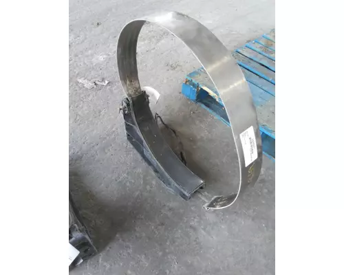 PETERBILT 579 FUEL TANK STRAP