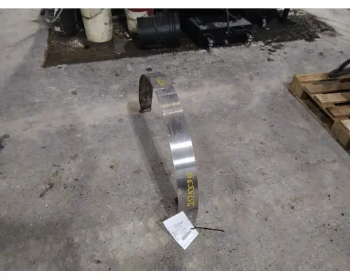 PETERBILT 579 FUEL TANK STRAP
