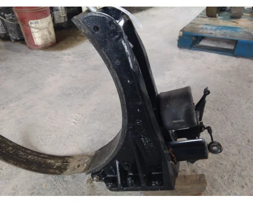 PETERBILT 579 FUEL TANK STRAP
