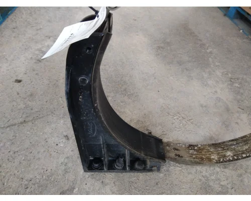 PETERBILT 579 FUEL TANK STRAP