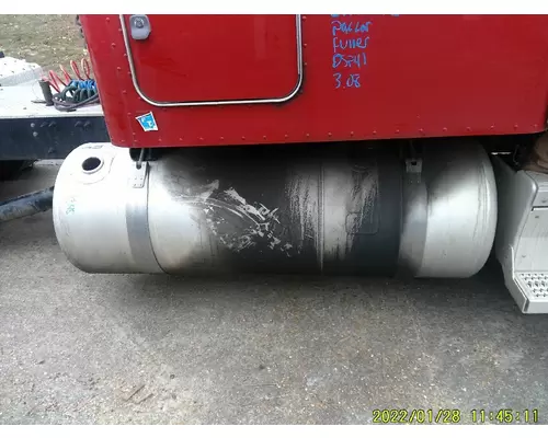 PETERBILT 579 FUEL TANK