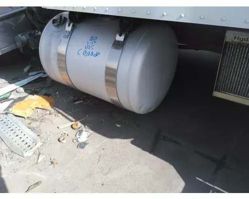 PETERBILT 579 FUEL TANK