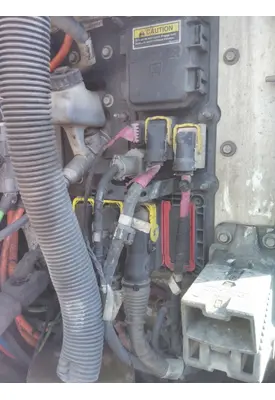 PETERBILT 579 FUSE BOX