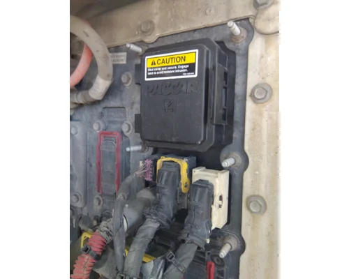 PETERBILT 579 FUSE BOX