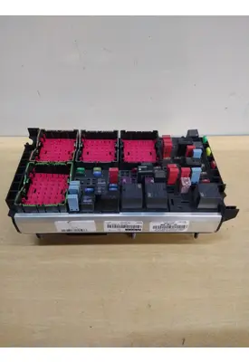PETERBILT 579 FUSE BOX
