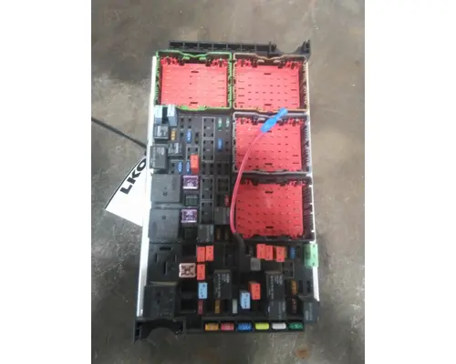 PETERBILT 579 FUSE BOX