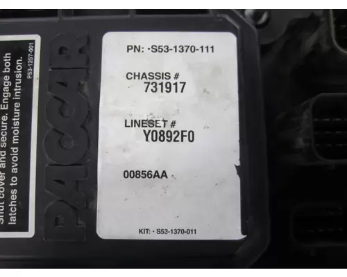 PETERBILT 579 FUSE BOX