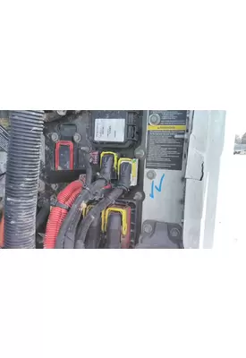 PETERBILT 579 FUSE BOX