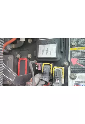 PETERBILT 579 FUSE BOX