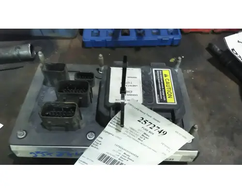 PETERBILT 579 FUSE BOX