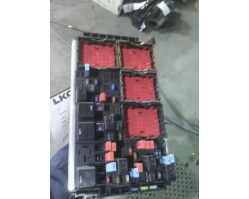 PETERBILT 579 FUSE BOX