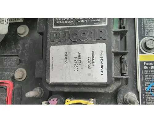 PETERBILT 579 FUSE BOX