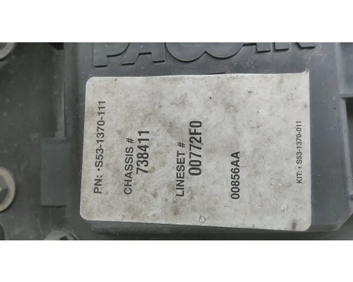 PETERBILT 579 FUSE BOX