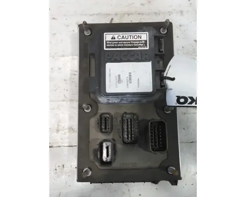 PETERBILT 579 FUSE BOX
